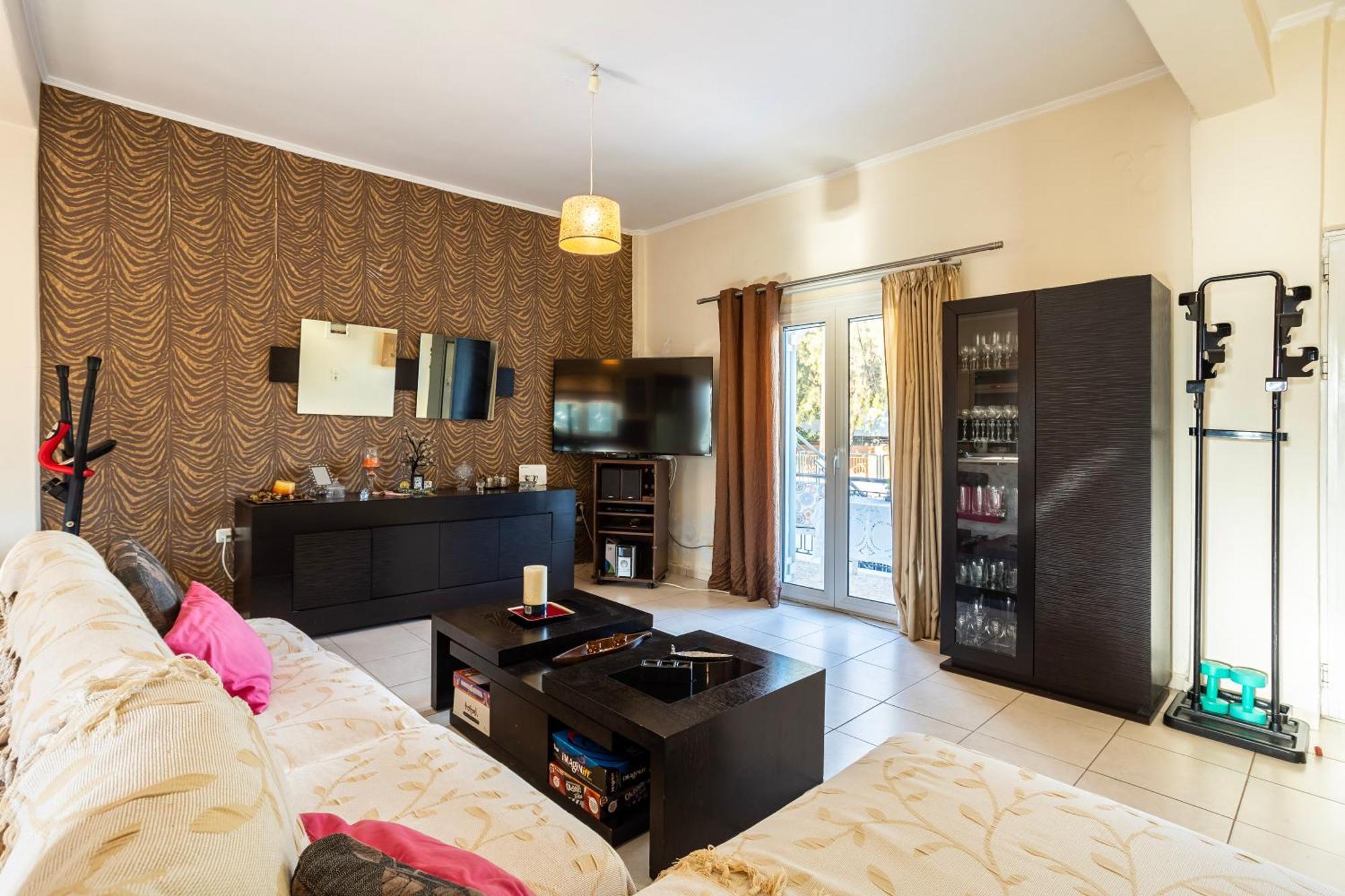 Kalamata'S Sunny Retreat Near The Historic Center 外观 照片